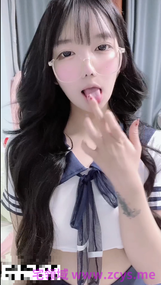 莉犬  520门槛 定制 超短裙水手服双马尾扣穴自慰+姐姐的恋足训练 4V960M P盘