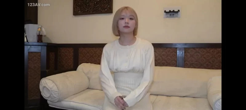 高颜值无码黄毛白虎妹子