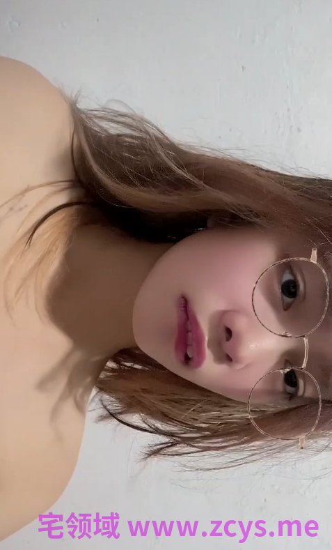 可爱越南妹妹用嘴帮戴套❤️骑乘挑战中国龙，撅起屁屁被打桩1P8V167M