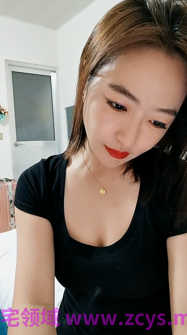 少妇深夜寂寞难耐高跟鞋红酒瓶胡萝卜齐上阵 【赤霞珠】【5v】【4.94g】
