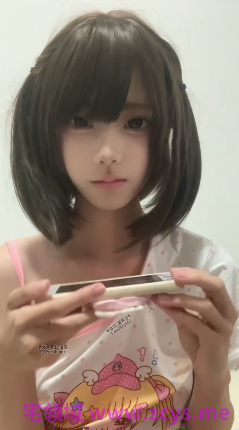 高颜值新人 咪咪 首次拍摄1088私定版 逼脸同框白丝女儿服手抠骚逼自慰 【1V 269MB】