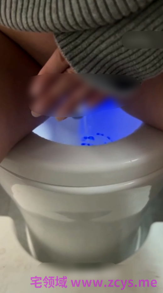 反差母狗一只霸王兽❤️双视角让好大哥观赏扭动的烧B😏 肉丝烧jio挑逗，腿好长好喜欢10v116m