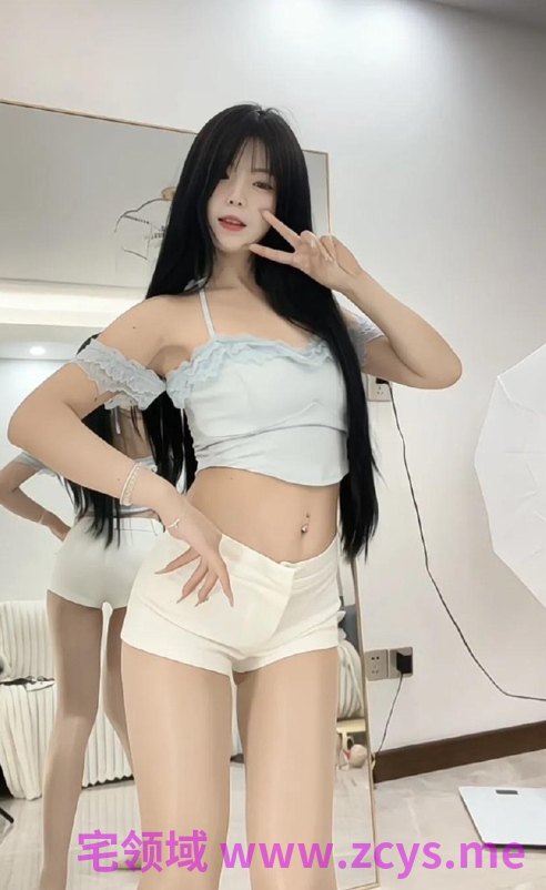 抖音【猪猪小美】最新趣岛制服热舞视图合集 【10P48V729M】