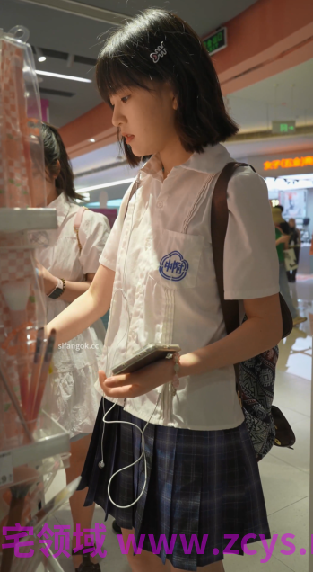 美妆店CD短发制服jk小学妹..侧脸清纯甜美