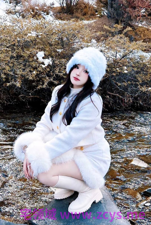 高颜值无毛反差婊露脸调教性爱自拍流出，蜂腰蜜桃臀肏出臀浪12v7p1.02g