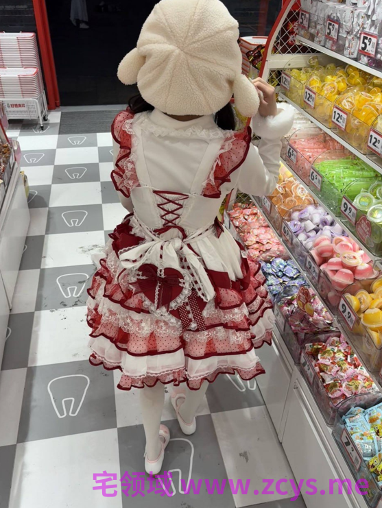 不知名lolita和金主爸爸约会实录3p2v106m