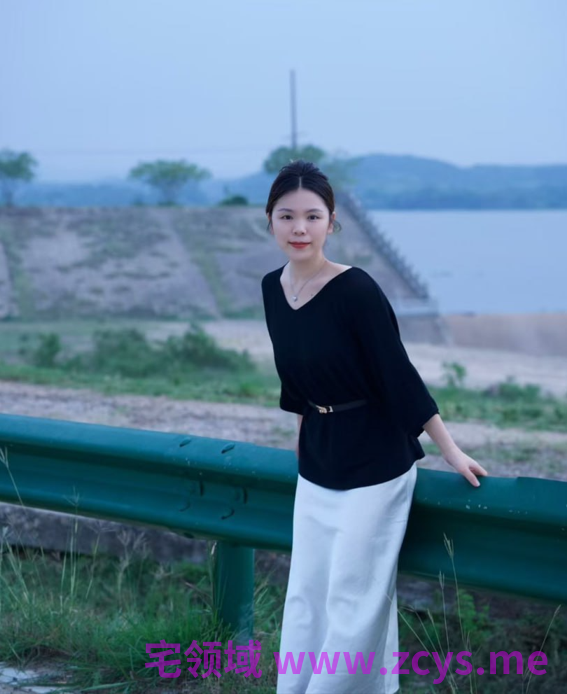 苹果原相机泄密 吊钟奶少妇对镜猛草10v2p531m