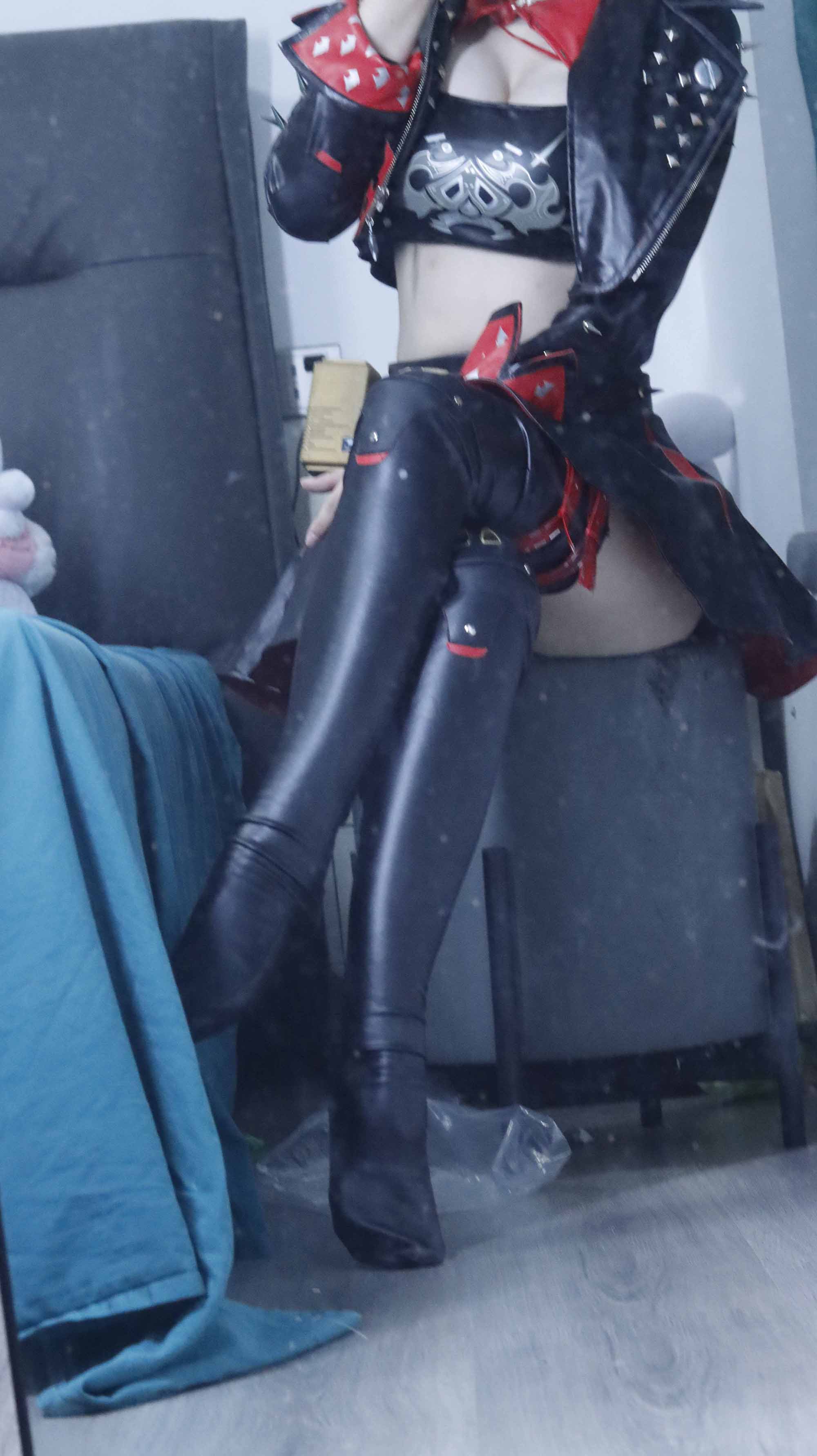 【新】b站up主棍之勇者伊蕾娜-绝区零柏妮丝+魅语【108P+3V】【948MBpikpak云盘】