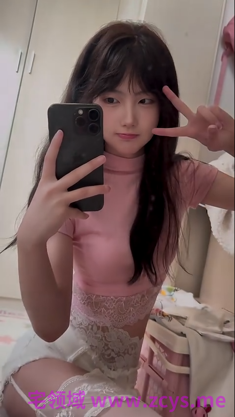 元元 超嫩女大萝莉妹妹 超高颜值 对镜自拍足控福利 透明玩具白虎自慰 反差福利【6P+50V】