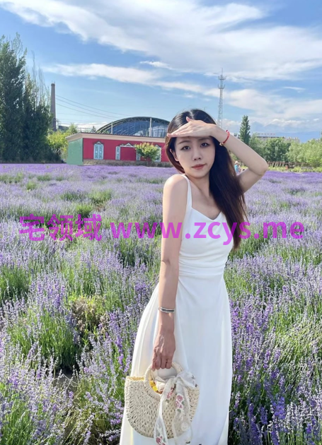 骚逼小少妇，在床上干的她快哭了8v46p497m