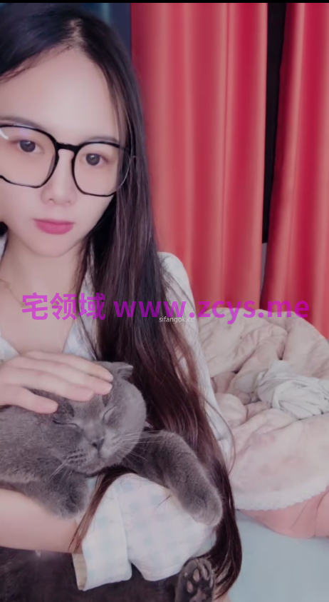 【猫朵朵】极度反差邻家小妹嫩到极致长腿大奶美女眼镜妹 娇萌的样子卡哇伊搔首弄姿