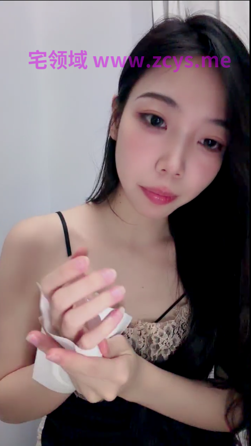 诗诗 丝袜反差婊颜值高2v1.43g