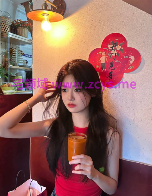 上海松江区超级漂亮小姐姐，长相温柔气质，身材极品皮肤白嫩，和男友居家啪啪，给男友口交好认真，看着真的爽9p8v183m