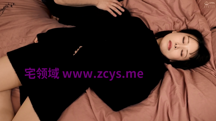 电梯里瘫软的女人，实则是等待被捡尸的性瘾变态痴女_百合良【2.21g】