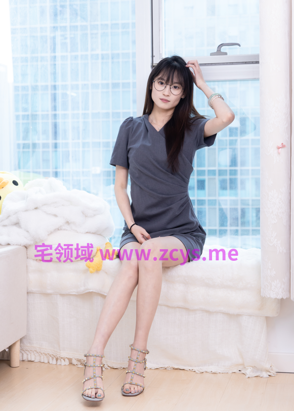 物恋传媒 NO.2733 山奈 高跟凉鞋 肉丝裸足 【182P1V6.1G】