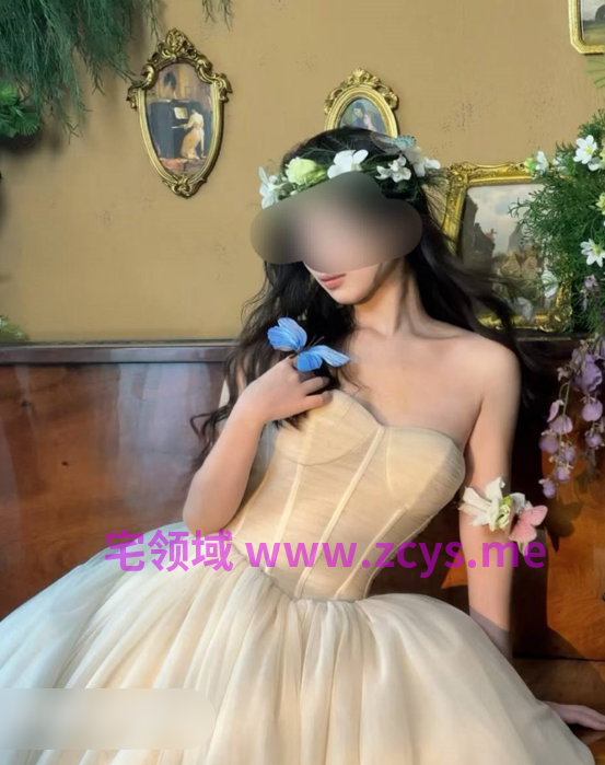 狂暴之风，00后夫妻【CrusHingWind】最新福利，后入打桩3P漂亮反差淫妻之路28v135p3.97g