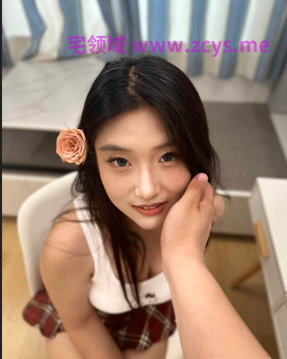 生活照清纯的校园女大生有对肥美大奶翘臀，露脸性爱啪啪眼神迷离不好意思看镜头16v39p231m