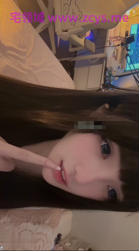 推特高颜少萝 babiqwq  b🐑了 520门槛自购 蓝白T恤➕情趣内衣 吐舌诱惑 假鸡巴震动棒自慰 【2V 259MB】