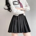 依然